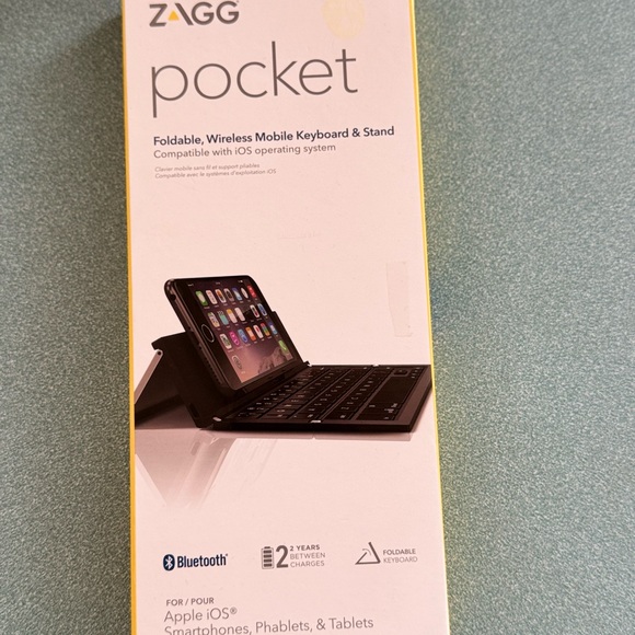 ZAGG Pocket Wireless Keyboard - Black - Picture 1 of 2